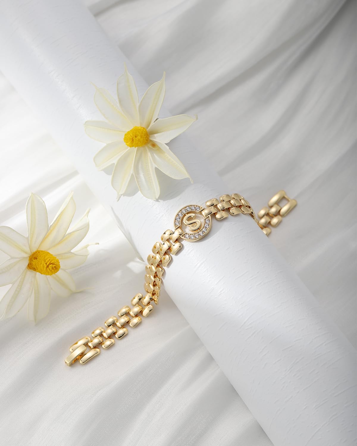 WEDDINEN Initial Bracelet,14K Gold Plated Letter Bracelets for Women, Thick Bangle Wrist Gold Alphabet Bracelet for Women, Gifts for Women Jewelry Initial V Charm Chain