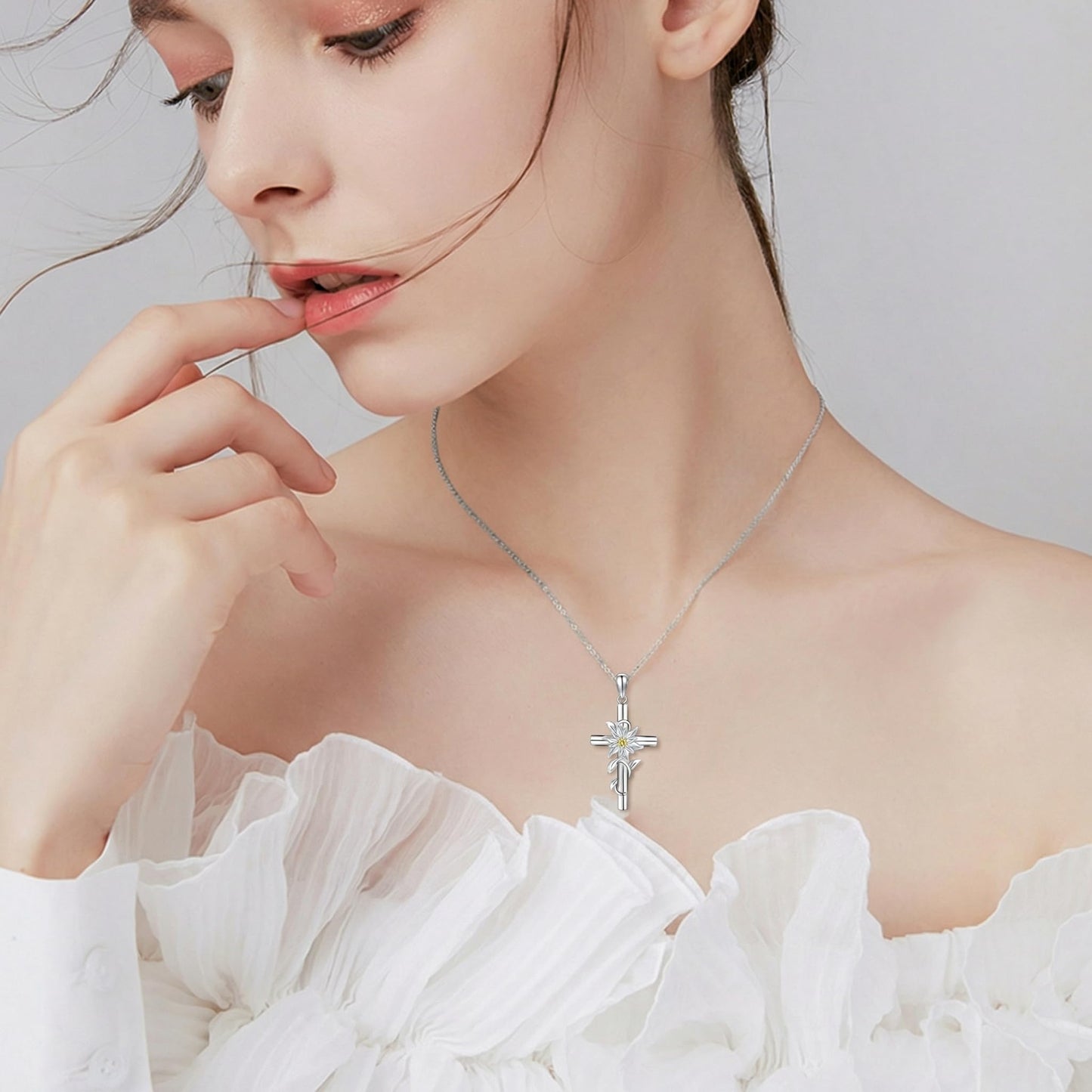 Edelweiss Necklace for Women 925 Sterling silver Edelweiss Cross Pendant Flower Jewelry Valentine's Day Gifts