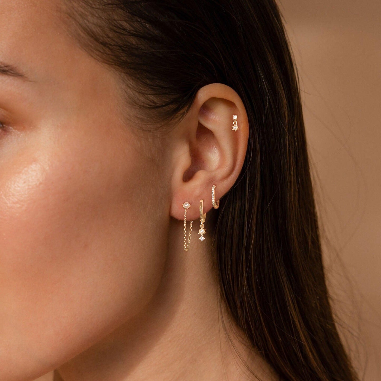 SELFROSE Gold Earrings Set For Women,Dainty Chain Earring Stack 14K Gold Plated Huggie Earrings for Women Trendy Hypoallergenic Drop Dangle Earrings Cute Fashion Small Hoops Fashion Jewelry