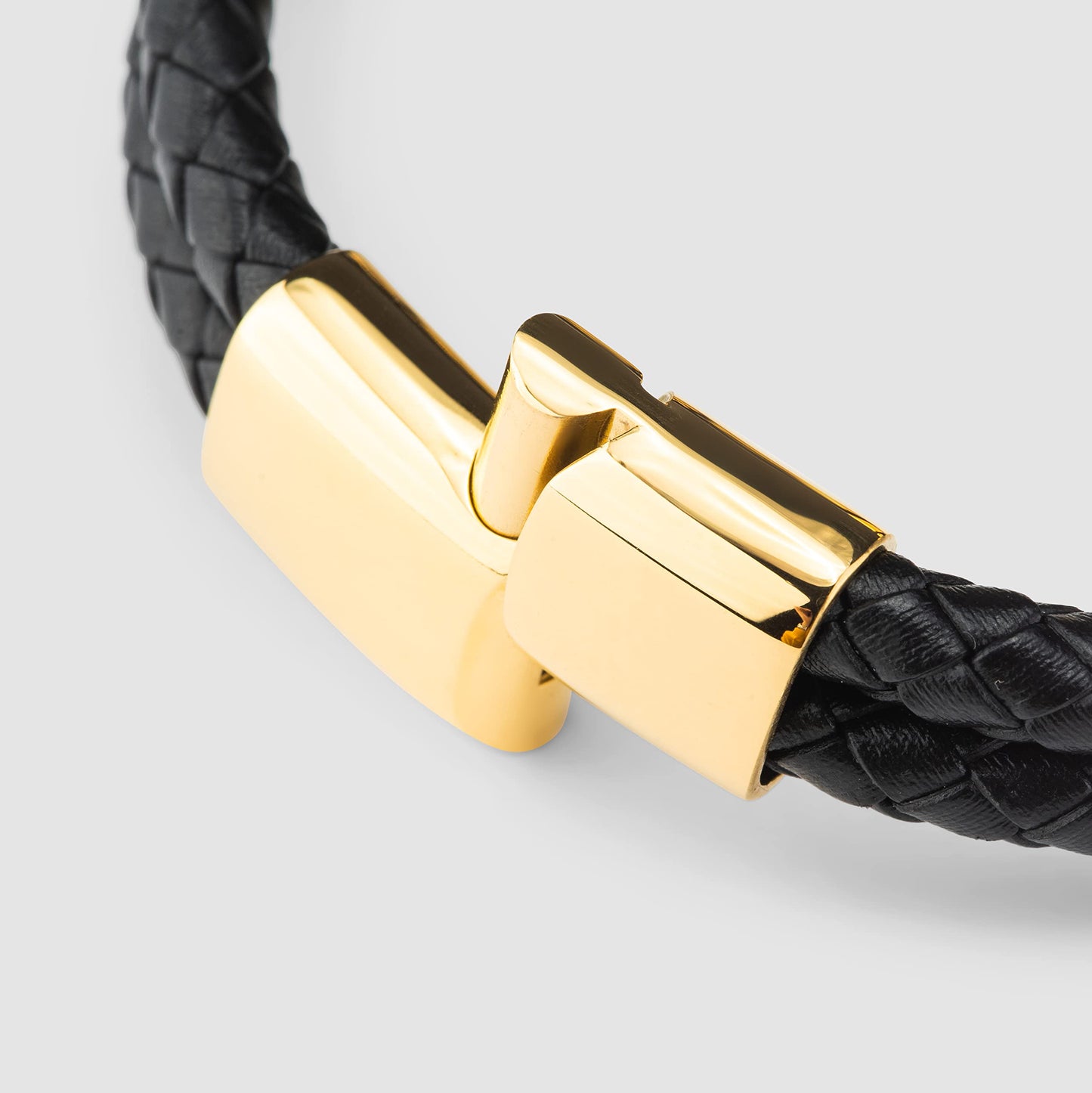SERASAR Mens Bracelets 23cm Gold Gift Box Genuine Leather Cowhide Braided Adjust Able Magnetic Clasp Multi Layer Wrap Jewellery Rope Man Mans Male Band Jewelry Accessories
