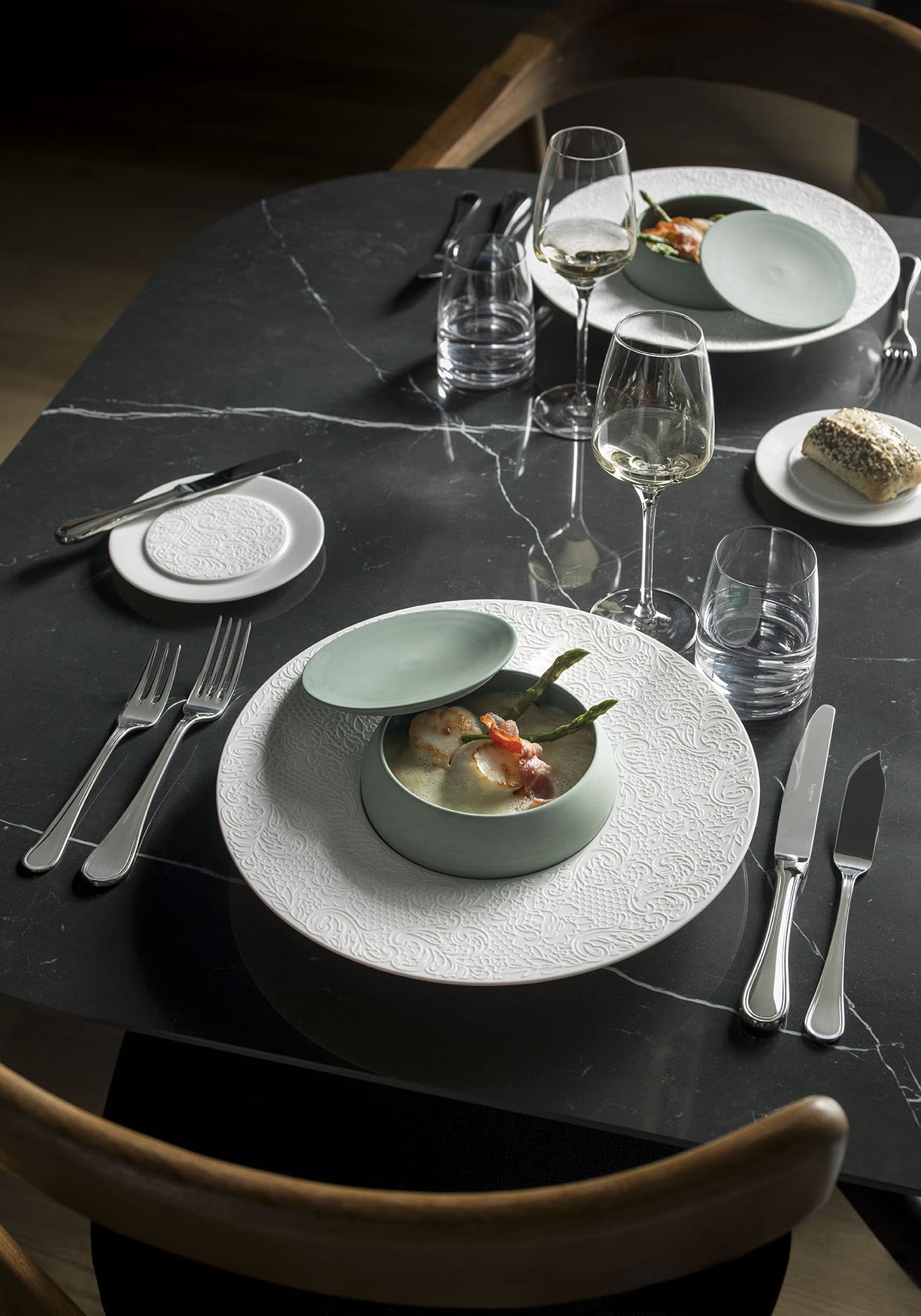 Degrenne Verlaine Mirror French Luxury Cutlery Set - 20 Piece Silverware Set for 4, Includes Forks, Spoons & Knives, Stainless Steel Flatware, Made in France, Dishwasher Safe
