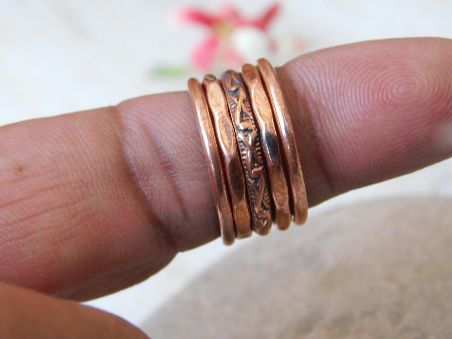 Set of 5 Hand Pure Copper Rings. Made with 100% Pure Raw Untreated Copper. Helps Reduce Finger Joint Pain and Swelling. Tibetan Healing Medicine Ring Set. (US-8.5)