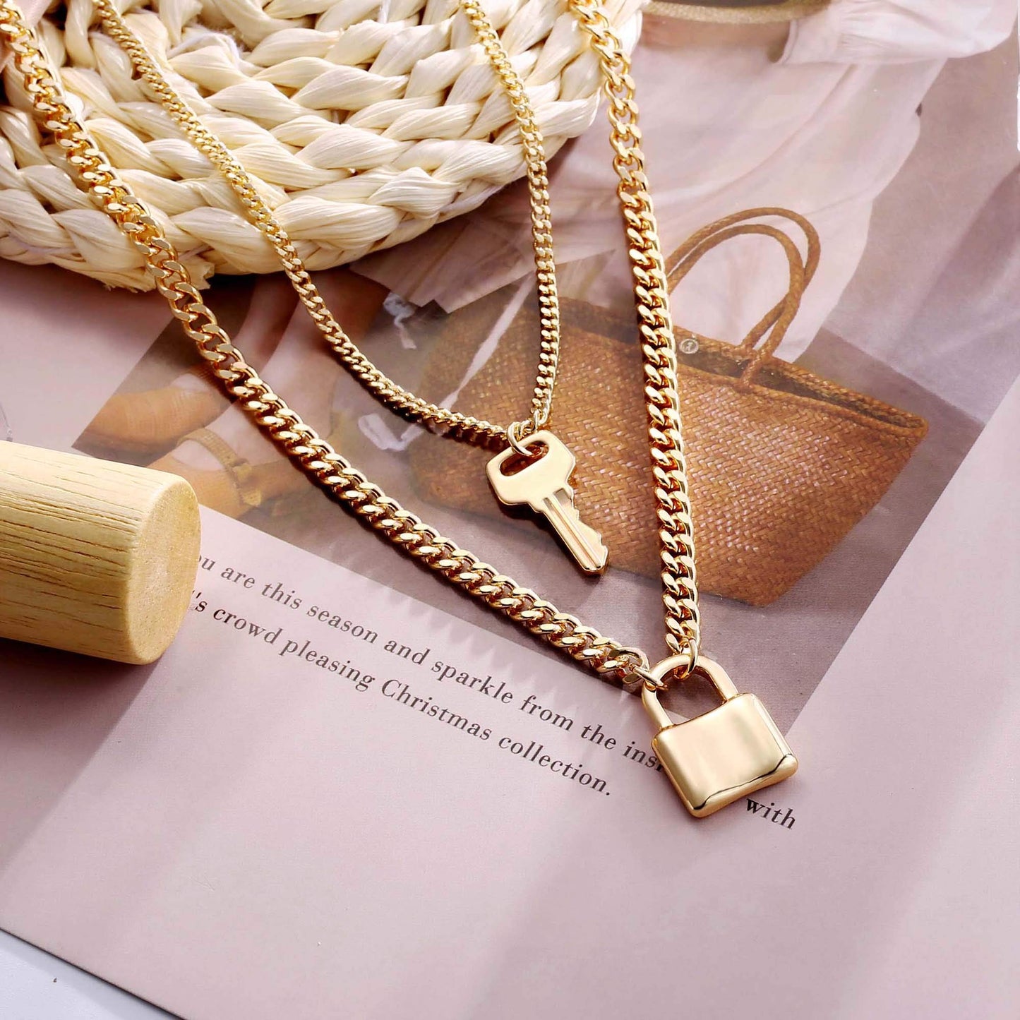 Layered Key Lock Necklace for Women, Layered Key and Lock Necklace for Women Layering key Chain Necklaces