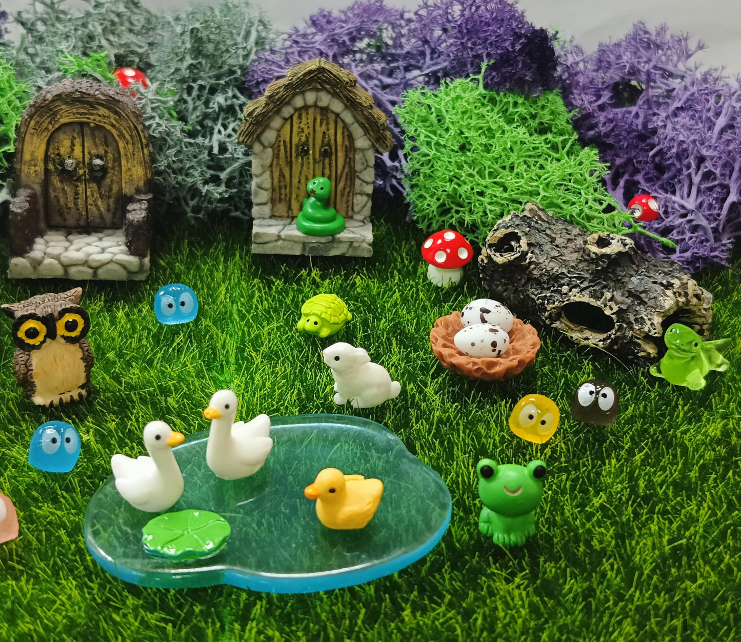 QuarenDen 42 Pcs Miniature Fairy Garden Accessories, Fairy Door, Miniature Tree Stumps and Tiny Resin Animal with Moss for DIY Craft, Lawn, Fairy Garden Decor