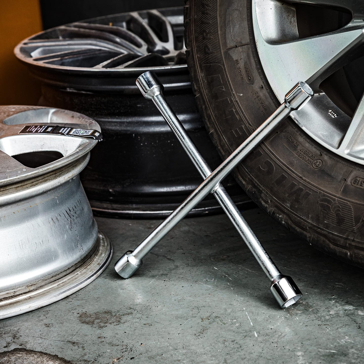 CARTMAN 14 Inch Universal Heavy Duty Lug Wrench 4 Way Tire Iron Wrench