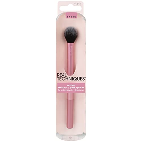 Real Techniques Setting Brush With Ultra Plush Custom Cut Synthetic Bristles and Extended Aluminum Ferrules to Build Coverage