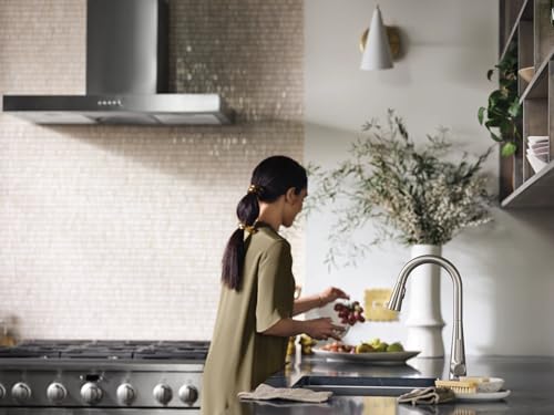Moen Sleek Spot Resist Stainless Motionsense Wave Sensor Touchless One-Handle High Arc Pulldown Modern Kitchen Faucet Featuring Power Clean, 7864EWSRS