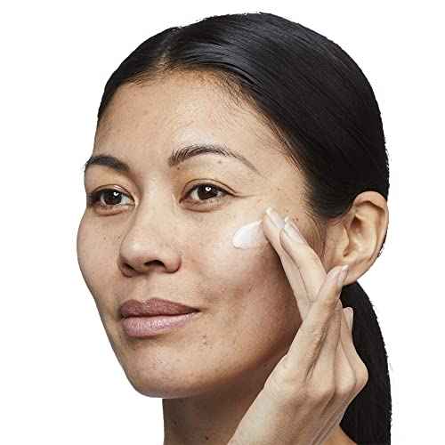 No7 Airbrush Away Face Primer - Hydrating Makeup Primer with Hyaluronic Acid - Helps to Smooth the Appearance of Fine Lines & Wrinkles for Seamless Makeup Application (30ml)