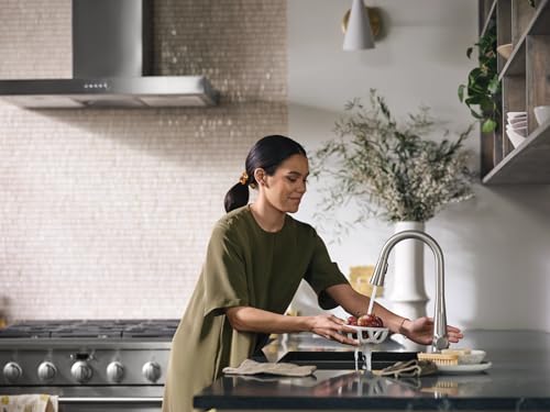 Moen Sleek Spot Resist Stainless Motionsense Wave Sensor Touchless One-Handle High Arc Pulldown Modern Kitchen Faucet Featuring Power Clean, 7864EWSRS