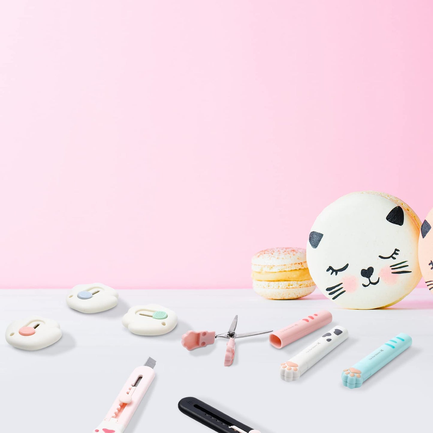 9 Pcs Mini Cute Box Cutter Scissors Knives Set Carton Cat Paw Stainless Steel Cutter Letter Opener Portable Retractable Utility Knives for Package Paper Cut Home DIY Scrapbook Crafting Back to School