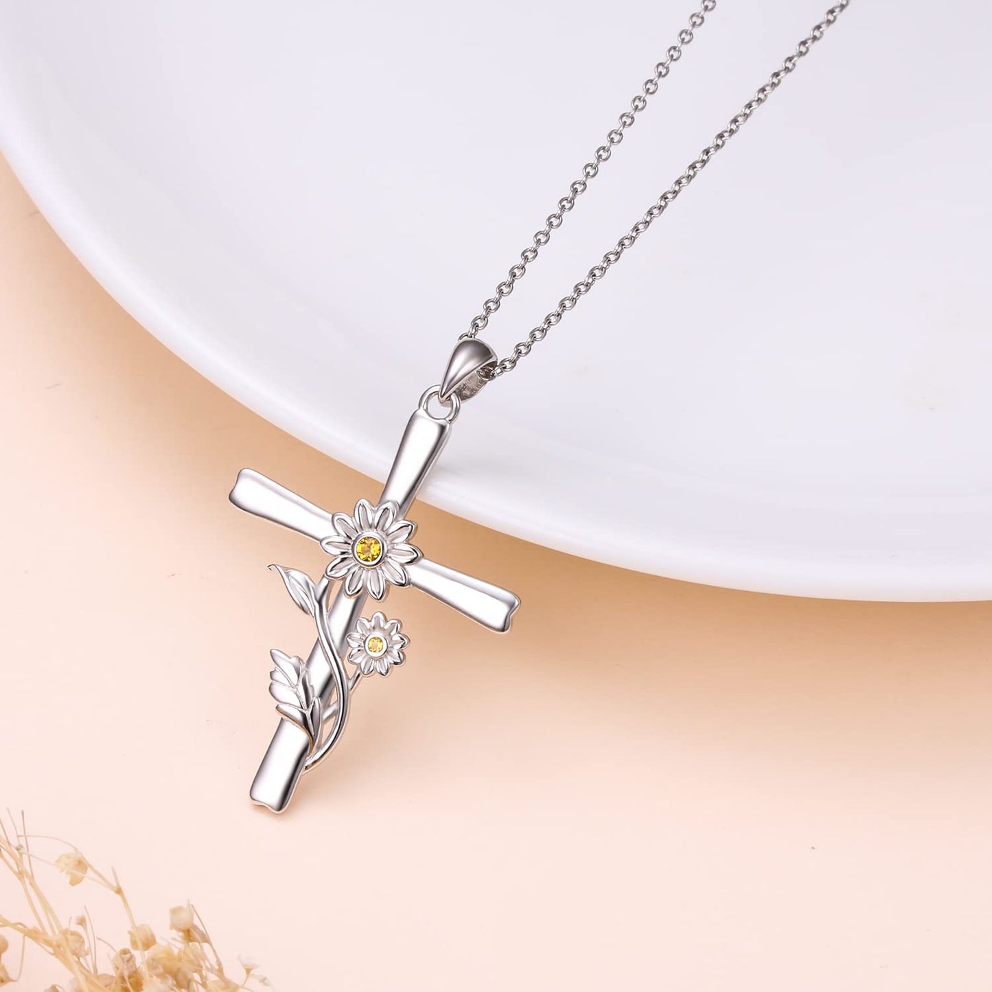 HOOHWE Daisy Cross Necklace, 925 Sterling Silver Cross Necklace Dainty White Daisy Flower Pendant Necklace Birth Month Flower Jewelry Anniversary Birthday Gifts for Women Sister Daughter Mom Wife