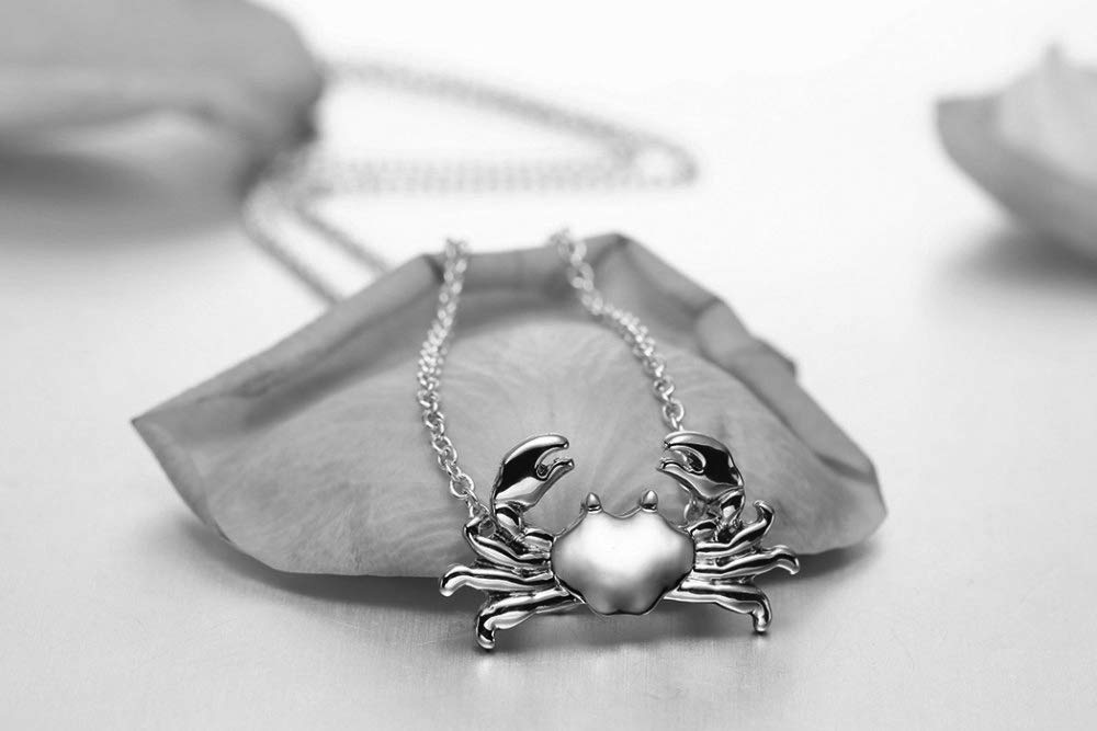 MOKAVIKY 25 Vintage Animal Crab Pendant Necklace for Women Silver Chain Crab Charm Dainty Jewelry