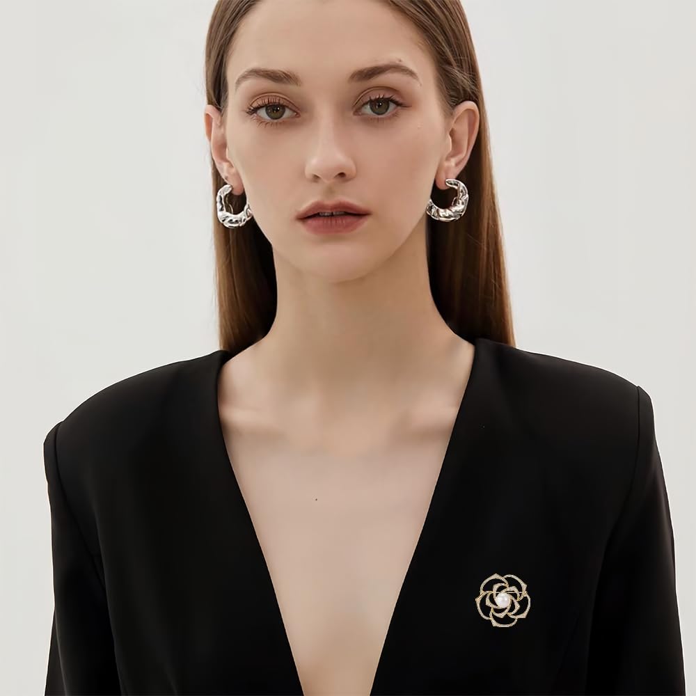 EMEGCY Gold Rose Brooch for Women Rhinestone Rose Flower Brooch Pin 18K Gold Plated Hollow Flower Lapel Pin Floral Jewelry Gift for Mom Wife Birthday
