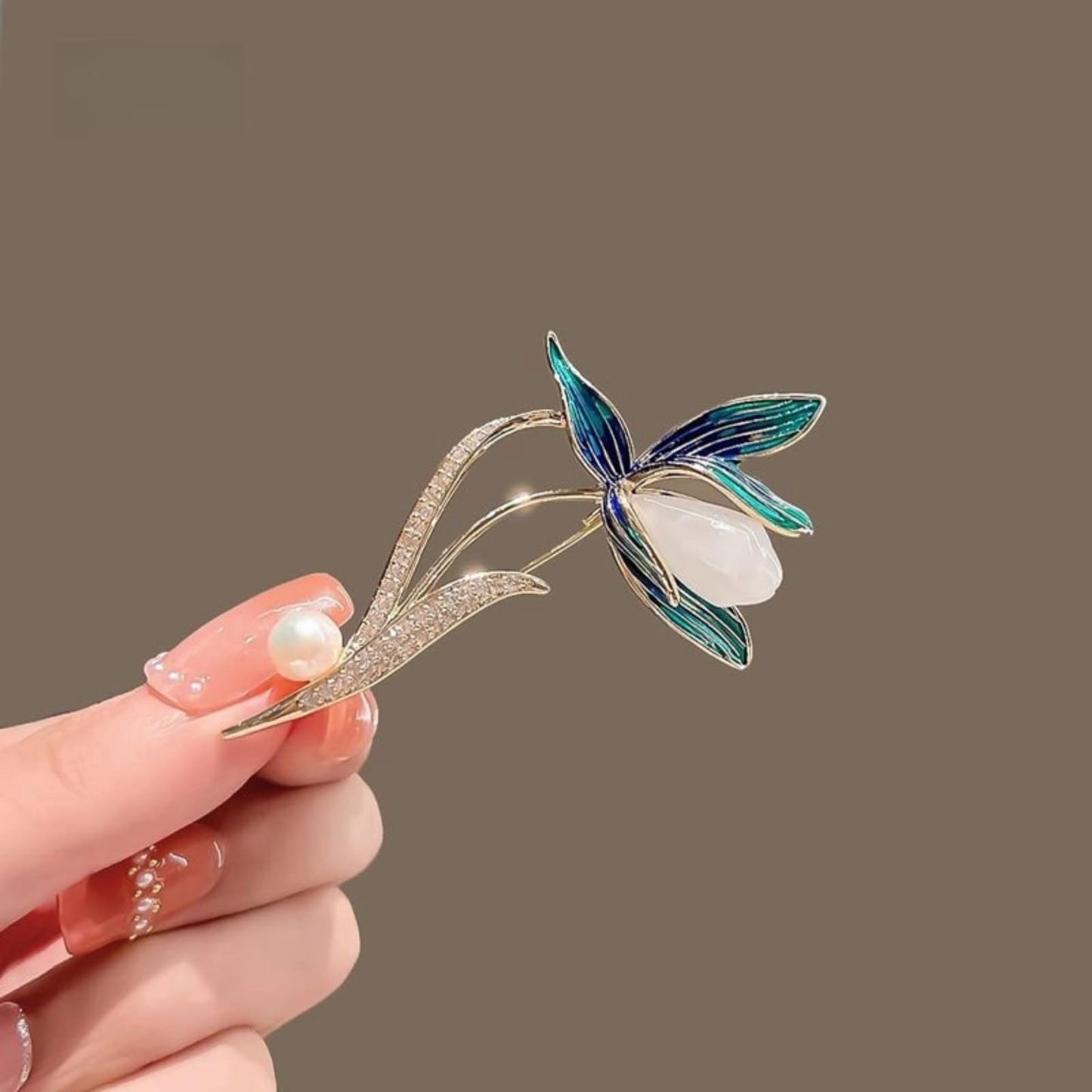 Elegant Flower Brooch for Women, Vintage Premium Enamel Boutonniere, Coat and Suit Pendant Necklace, Jasmine Magnolia Lily Osmanthus Designs (Magnolia-2)