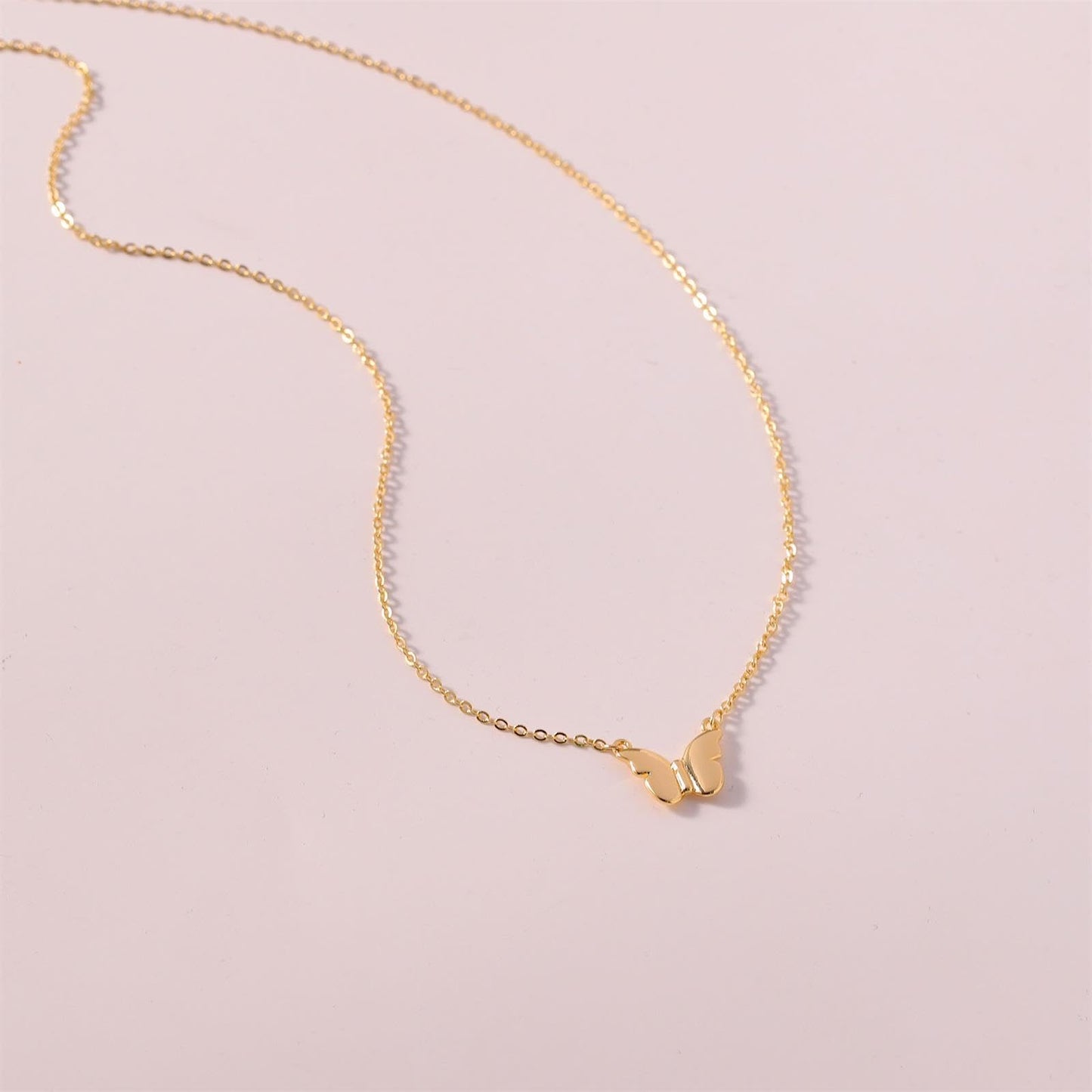 VRIUA Gold Necklace for Women 14k Gold Plated Dainty Gold Butterfly Necklace Simple Pendant Minimalist Jewelry for Women