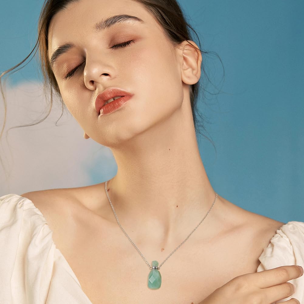 SUPERFINDINGS 2Pcs Perfume Bottle Necklace Essential Oil Diffuser Necklace Natural Green Aventurine Perfume Bottle Pendant with 304 Stainless Steel Chain Gemstone Vial Pendant for Woman Men