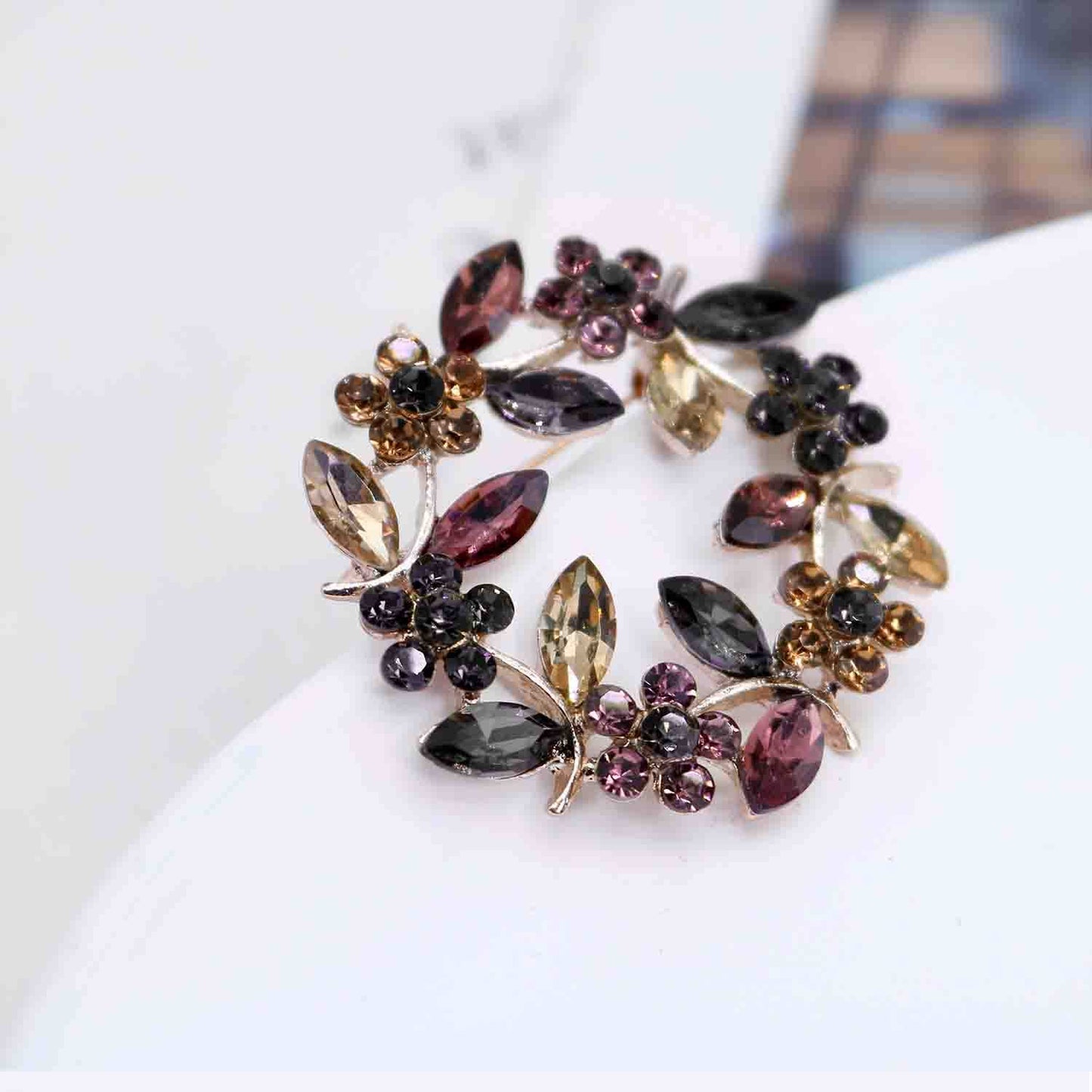 Gold Olive Branch Wreath Flower Crystal Brooches Pins Fashion Beautiful Created Rhinestone Floral Brooch Good Idea for Party Dance Wedding Banquet for Elegant Women Girl (Olive Branch Wreath)