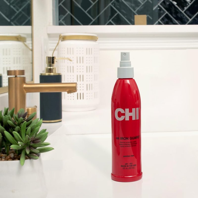 CHI 44 Iron Guard Thermal Protection Spray, Nourishing Formula Helps Resist Heat Damage to Hair & Tame Frizz, Clear, 8 Oz, Pack of 2