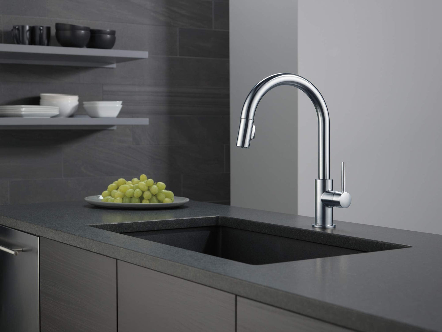 Delta Faucet Trinsic Brushed Nickel Kitchen Faucet, Kitchen Faucets with Pull Down Sprayer, Kitchen Sink Faucet, Faucet for Kitchen Sink with Magnetic Docking, Arctic Stainless 9159-ARLS-DST