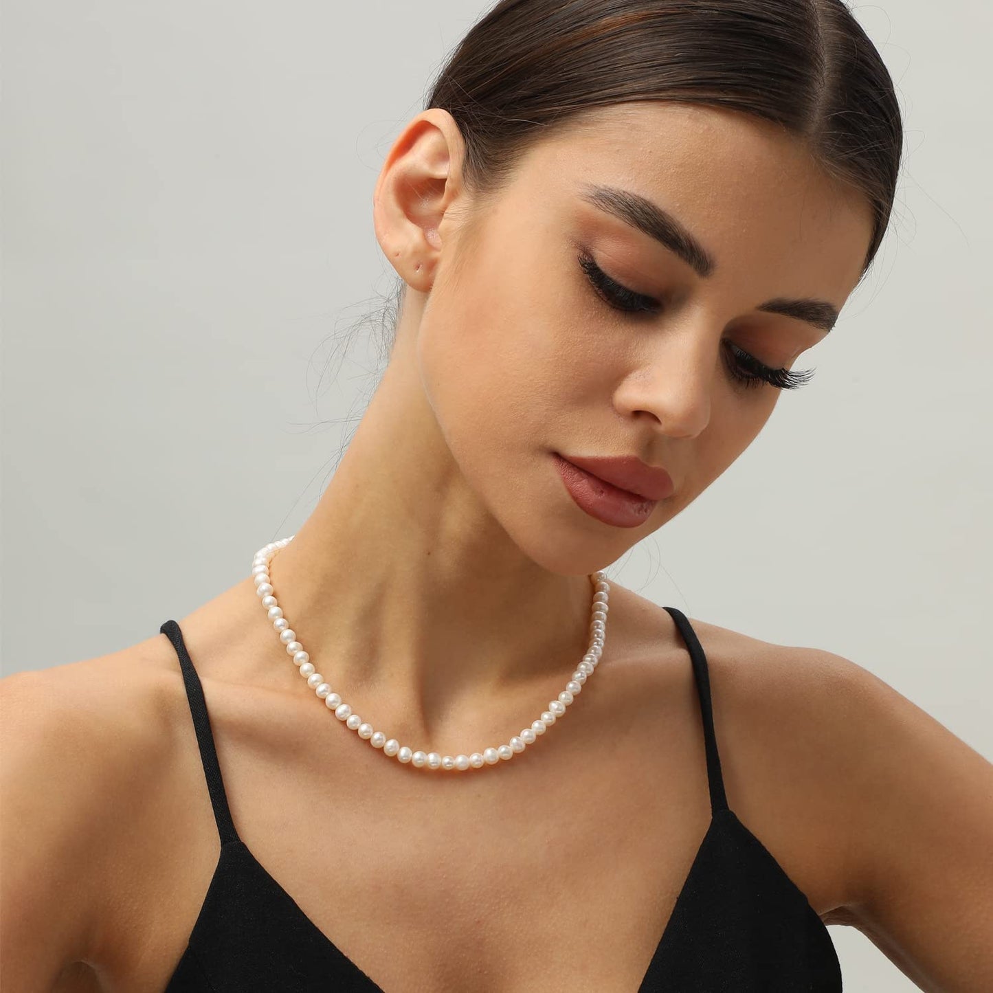 XYJZXY Pearl Necklace, Adjustable 18-Inch Strand, White Pearls 5-6mm, Handmade Jewelry for Her