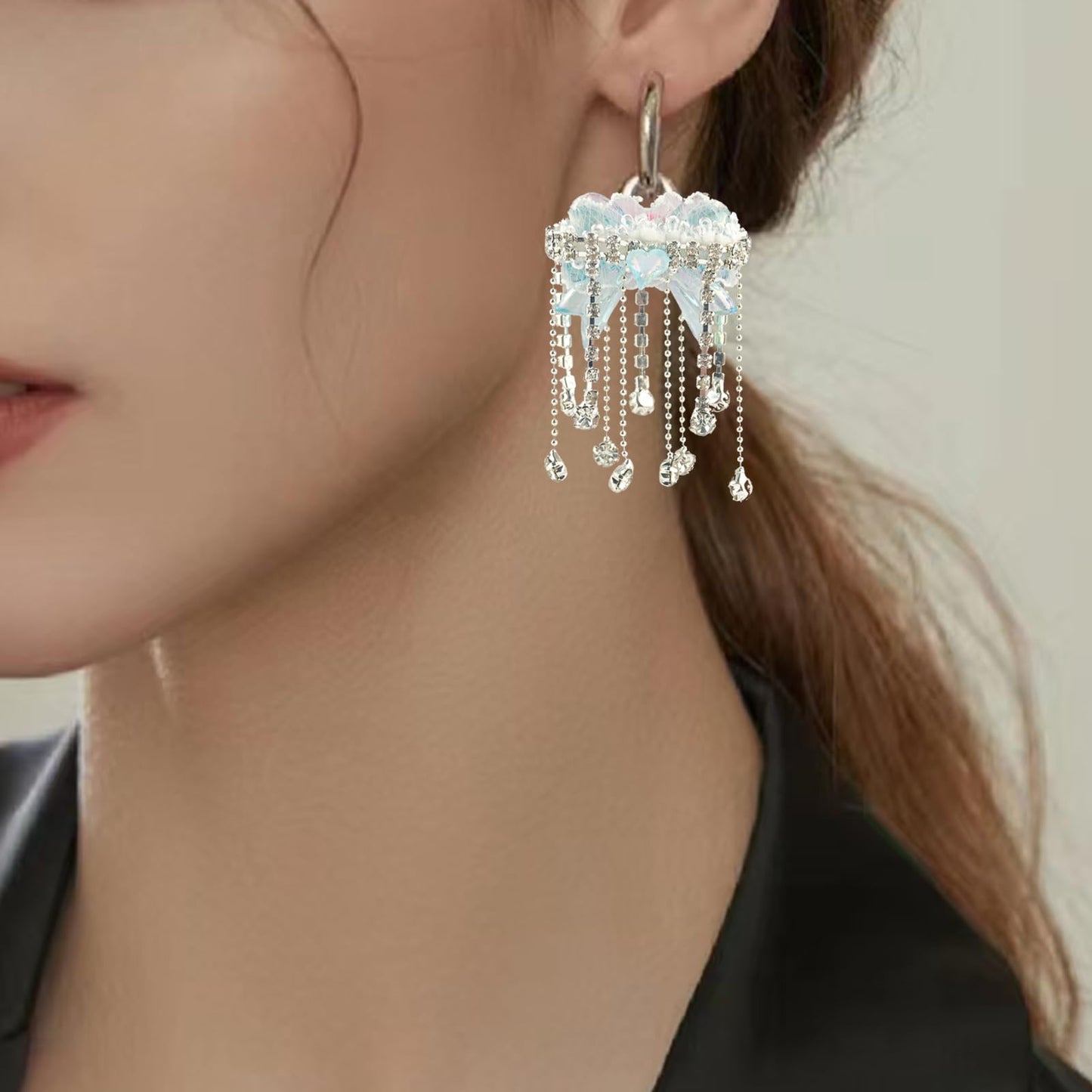 6Pcs White Lace Bow Rhinestone Acrylic Tassel Focal Beads for Pens Colorful 3D Bow Spacer Beads for DIY Craft Beadable Pens Jewelry Bracelet Necklace Earrings Keychain Making