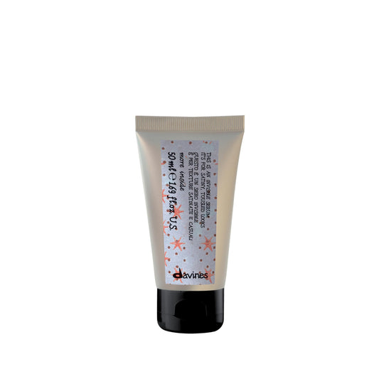 Davines This Is An Invisible Serum, Light Hold Anti-Frizz & Satiny Look - Soft Texture & Separation - Creates Casual "Undone" Styles, Travel Size, 1.69 Fl Oz
