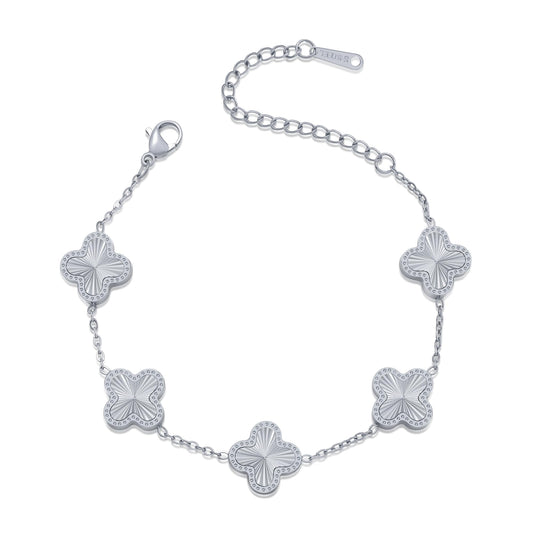 AIPPK 18K Gold Plated Clover Bracelet Dupes Gold Danity Bracelet for Women Flower Four Leaf Bracelets Lucky Jewelry Gifts for Women (Silver)
