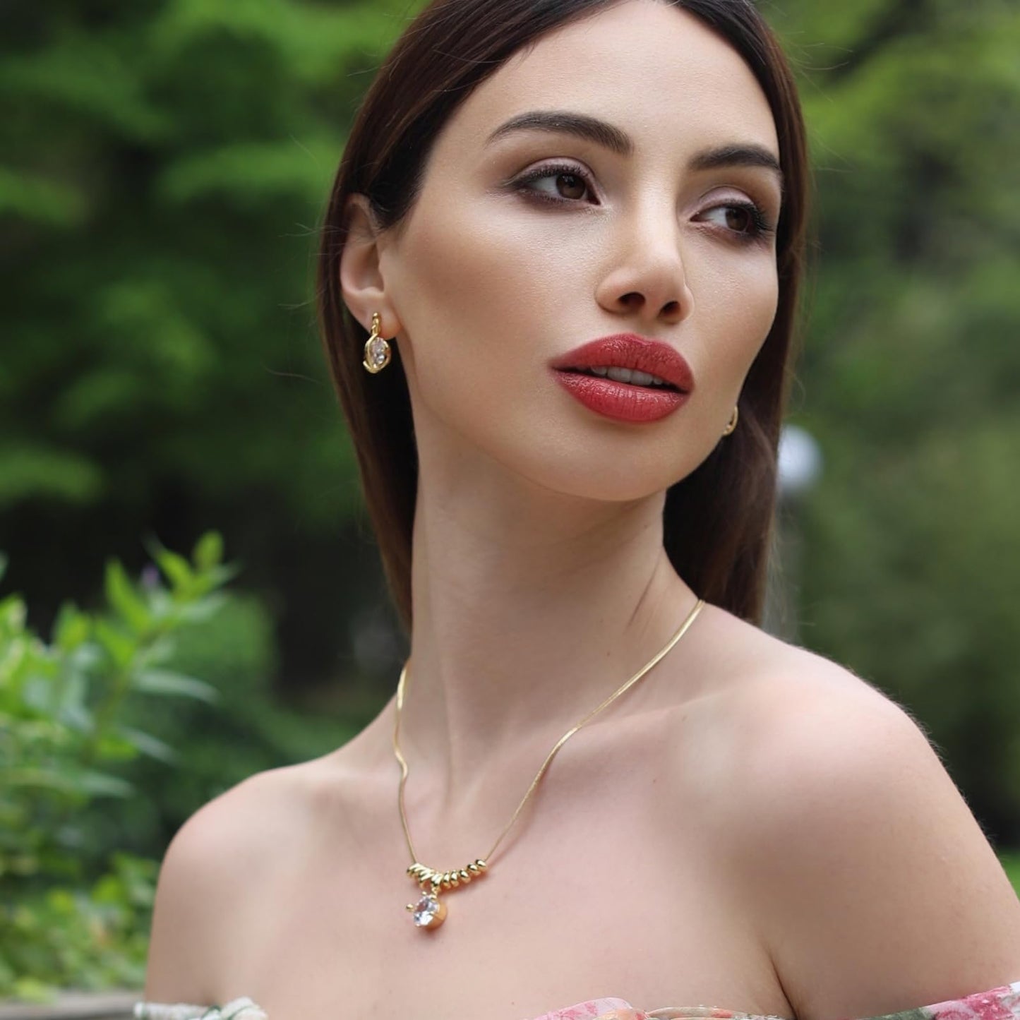 Milan Chiva 14K Gold Chunky Choker Plated Necklace for women, Dainty Trendy Non Tarnish Pendant Charm Necklaces Fashion Jewelry for Women Diamond ABU-MNS-1055GD