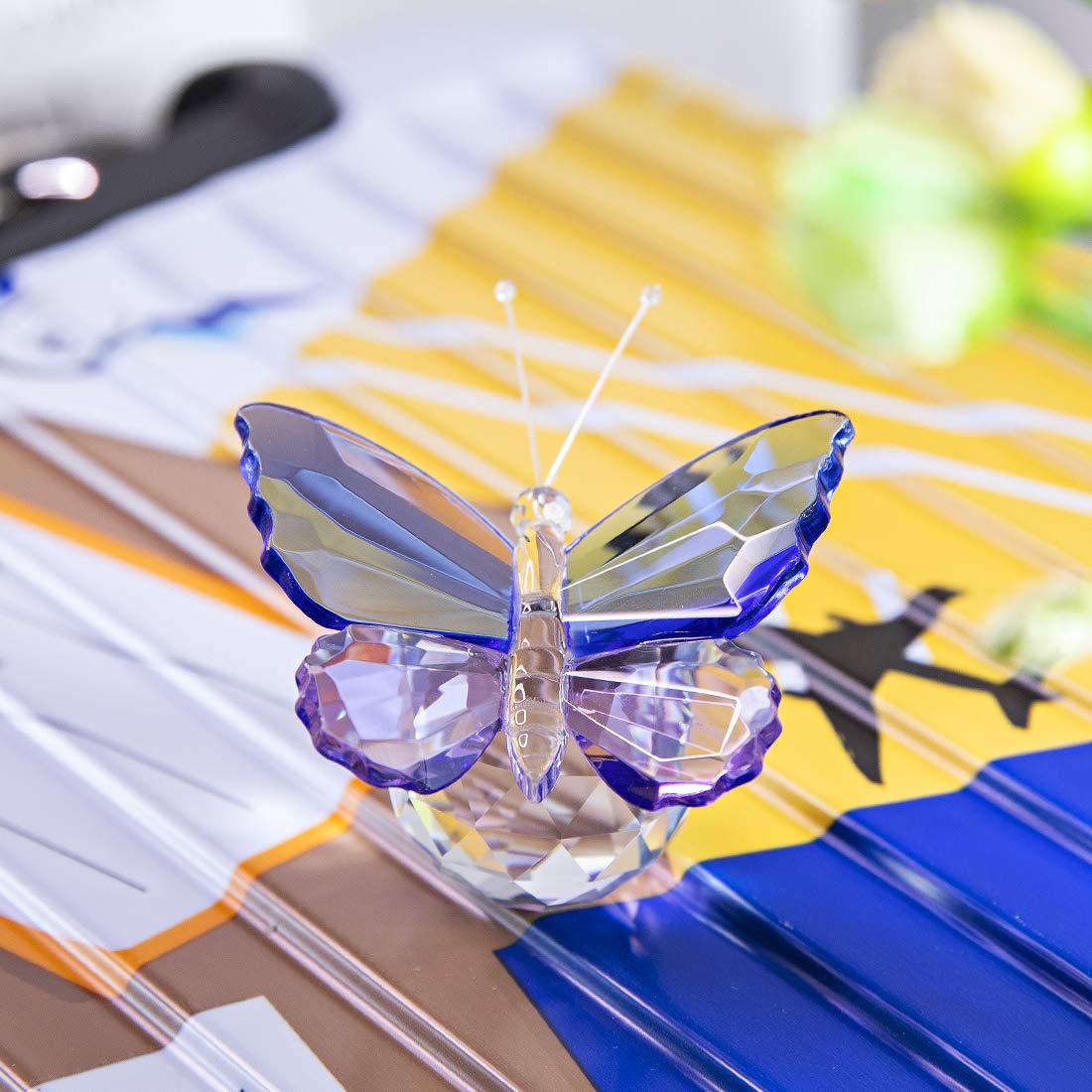 H&D HYALINE & DORA Crystal Cut Butterfly Animal Ornament Decoration for Office Table Home Bedroom