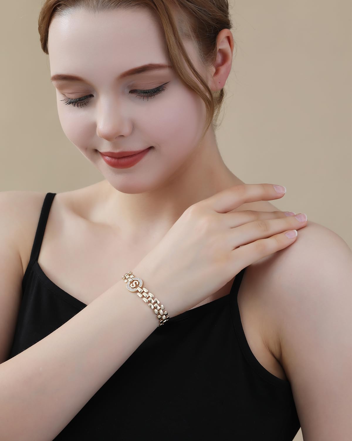 WEDDINEN Initial Bracelet,14K Gold Plated Letter Bracelets for Women, Thick Bangle Wrist Gold Alphabet Bracelet for Women, Christmas Gifts for Women Jewelry Initial O Charm Chain