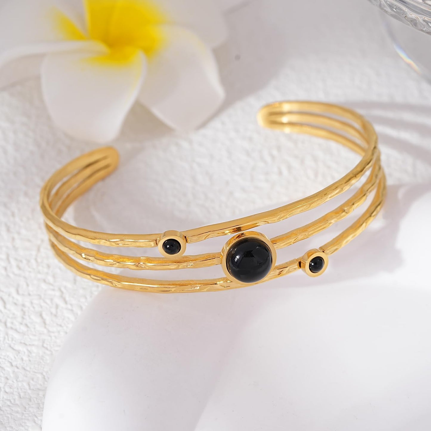 TaYolnFaSo Black Agate Bracelets for Women 18k Gold Plated Adjustable Open Wide Cuff Bracelet Wrap Bangle Agate Jewelry Valentine's Day Gifts for Wife Girlfriend Mother