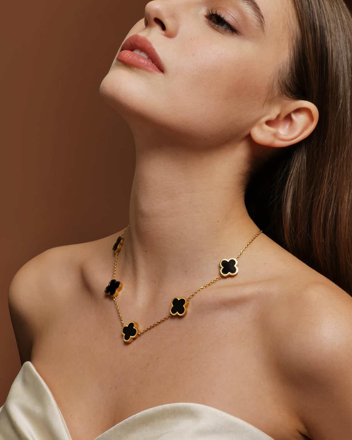 Aimétte Monette 18K Gold Plated Jewelry Set, Clover Necklace Stud Earrings for Women Hypoallergenic Black Lucky Clover Pendant Necklace Gifts for Women Trendy