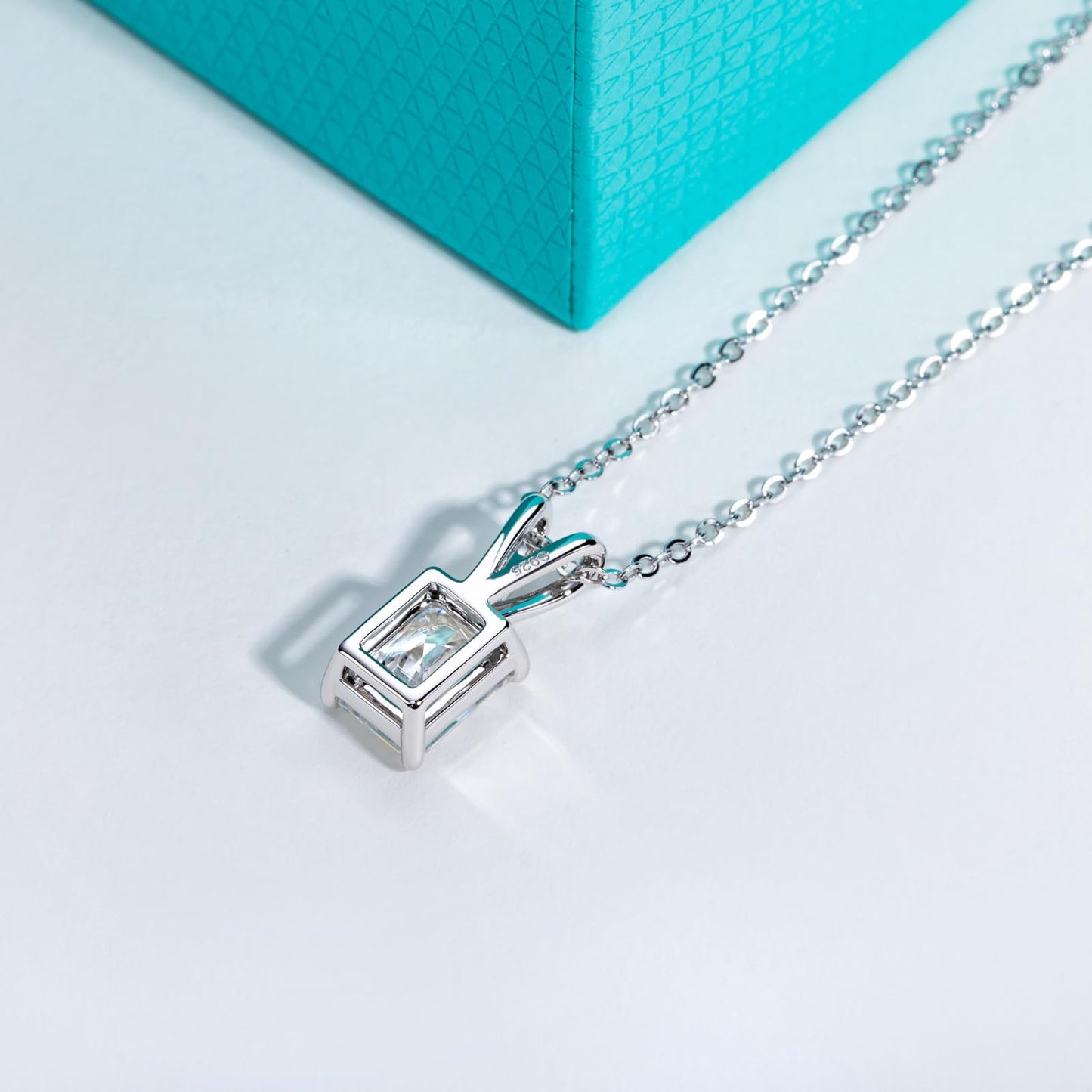 AnuClub Radiant Cut Moissanite Pendant Necklace 2CT D Color VVS1 925 Sterling Silver Everyday Wear Necklace for Women Wife Her with Certificate, 40+2+3cm Adjustable Chain