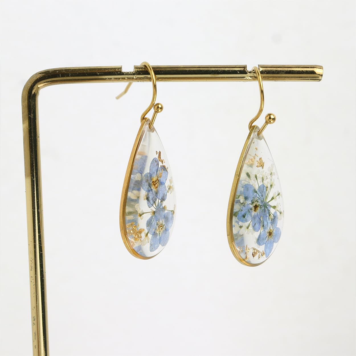 JeanBeau Handmade Pressed Flower Earrings for Women, Forget Me Wildflower Earrings Resin Blue Dried Flowers Gold Teardrop Dangle Drop Statement Floral Earings Jewelry Gift