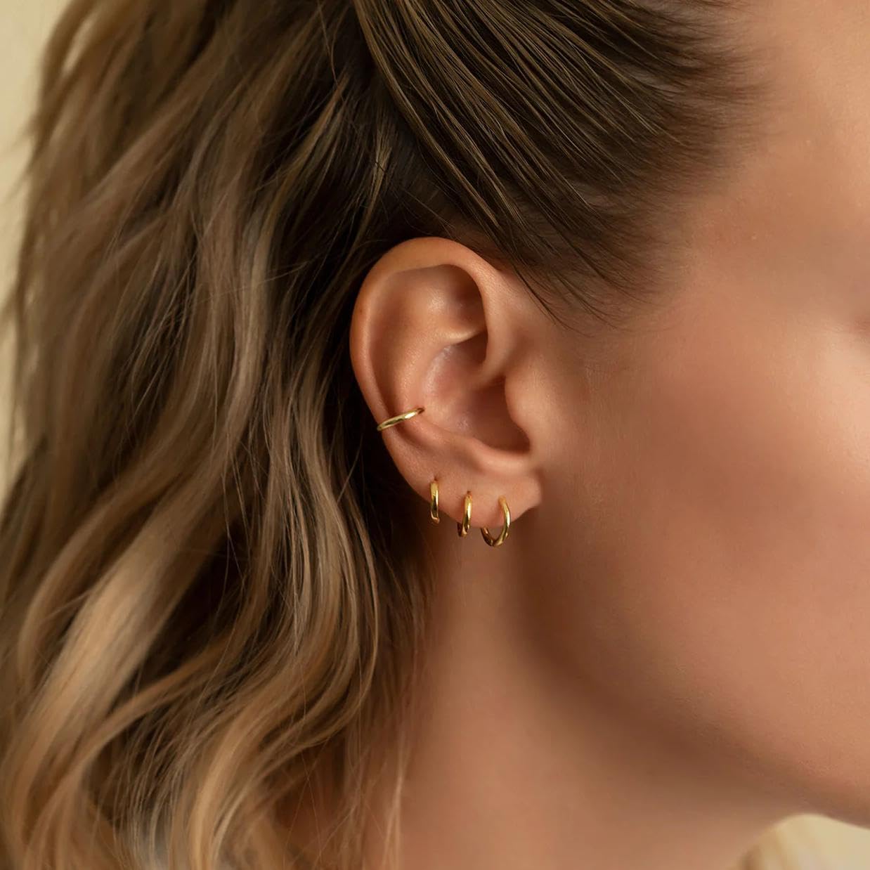 316L Surgical Stainless Steel Gold Huggie Hoop Earrings for Women Men, Stainless Steel Hypoallergenic Small Earring Set for Sensitive Ears, Cute Mini Thin Tiny Cartilage Earrings Stacks for Women Multiple Piercing Jewelry Gift