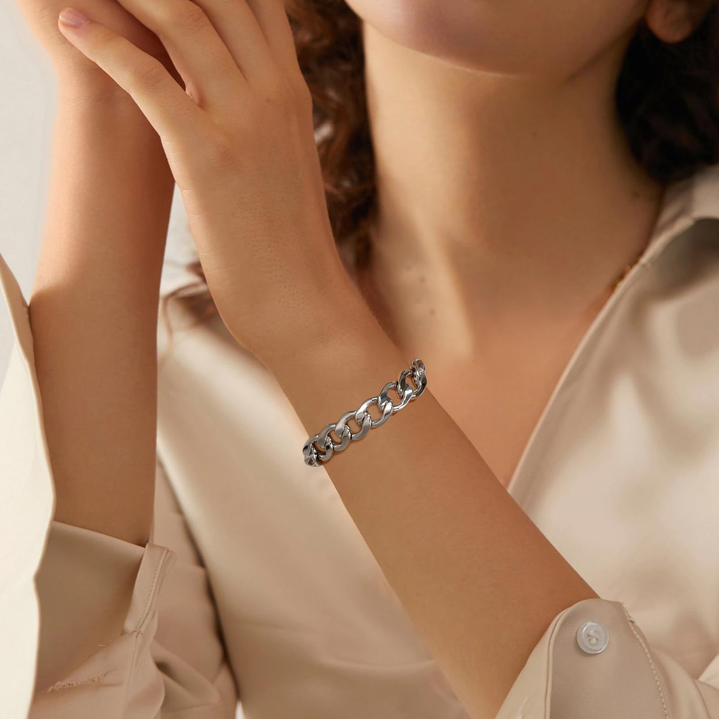 LANE WOODS Chunky Gold Bracelet for Women 14k Gold Plated Diamond-Cut Cuban Chain Link Bracelet for Men Classic Jewelry