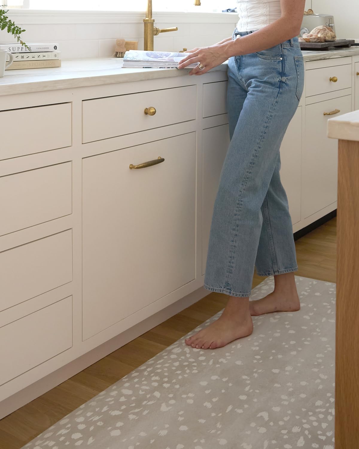 House of Noa Nama Standing Mat – Anti-Fatigue Cushioned Kitchen Mats for Floor | Ergonomic Bounce-Back Foam Kitchen Mats | Anti-Fatigue Mats for Kitchen & Standing | Fawn Shea | 30"x72"