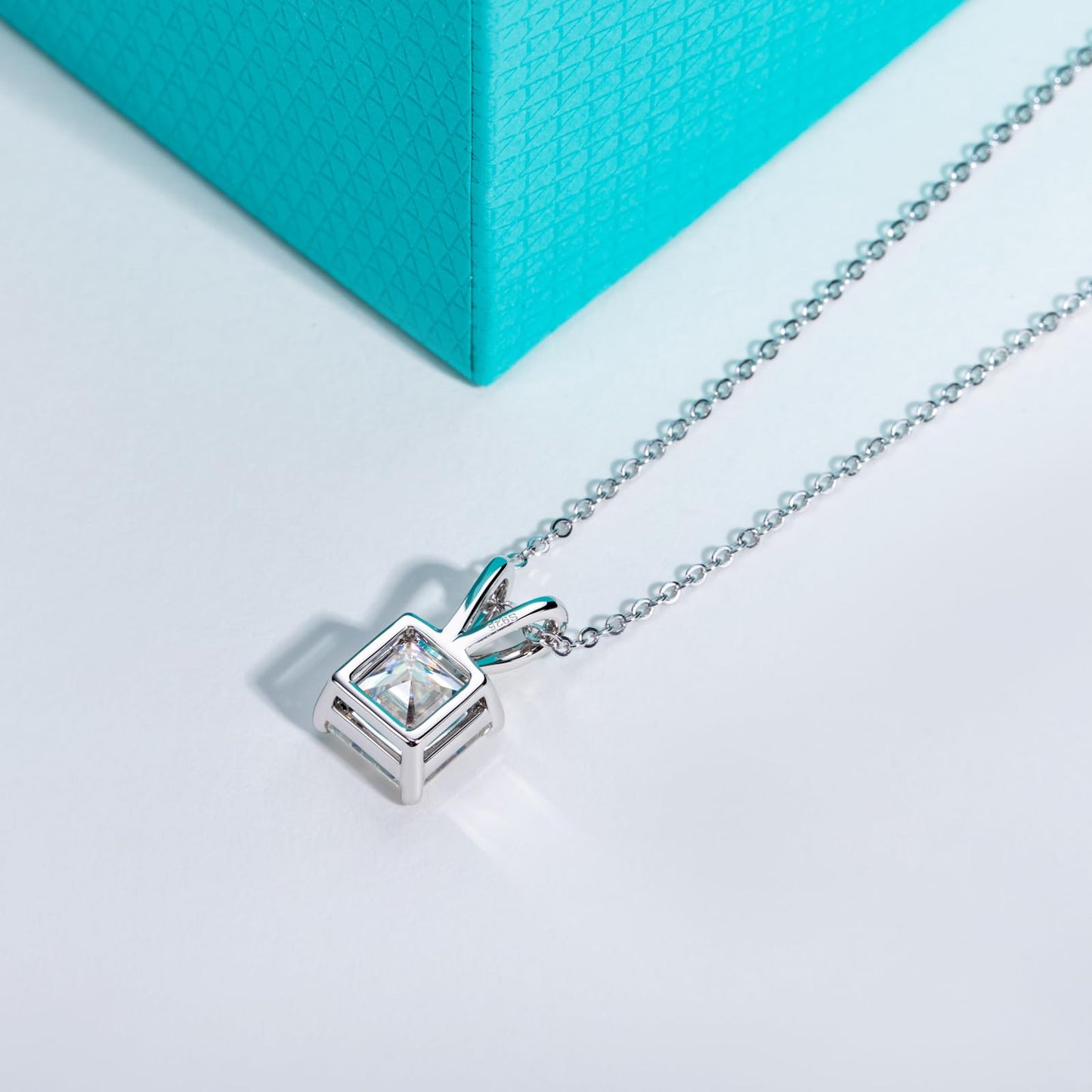 AnuClub Asscher Cut Moissanite Pendant Necklace 2CT D Color VVS1 925 Sterling Silver Everyday Wear Necklace for Women Wife Her with Certificate, 40+2+3cm Adjustable Chain