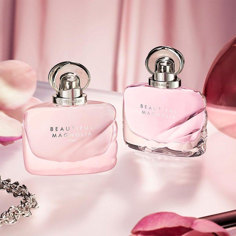 Estée Lauder Beautiful Magnolia L'Eau Eau de Toilette Spray with Notes of Lavender, Magnolia, Rose & Amber | Perfumes for Women, Travel Spray, 0.34 Fl Oz