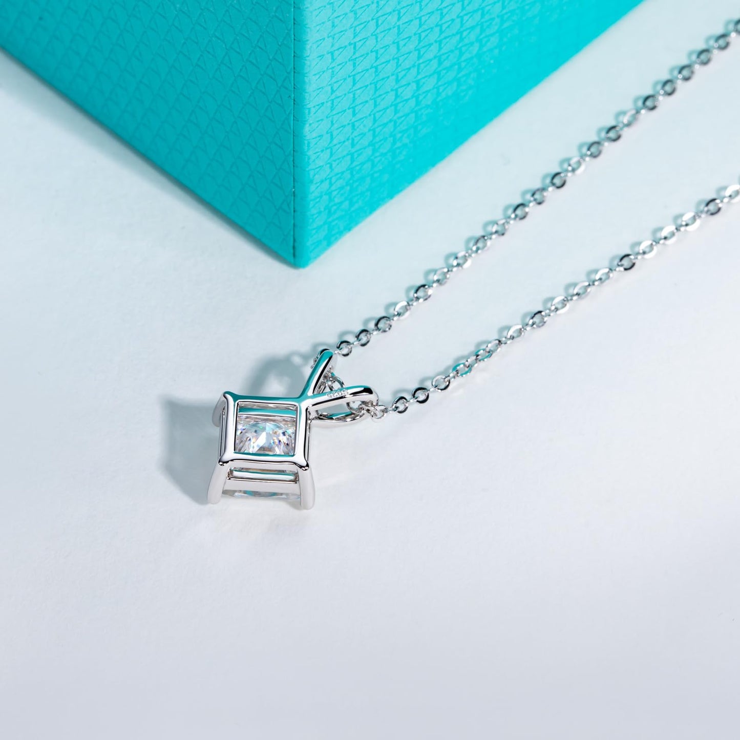 AnuClub Princess Cut Moissanite Pendant Necklace 2CT D Color VVS1 925 Sterling Silver Everyday Wear Necklace for Women Wife Her with Certificate, 40+2+3cm Adjustable Chain