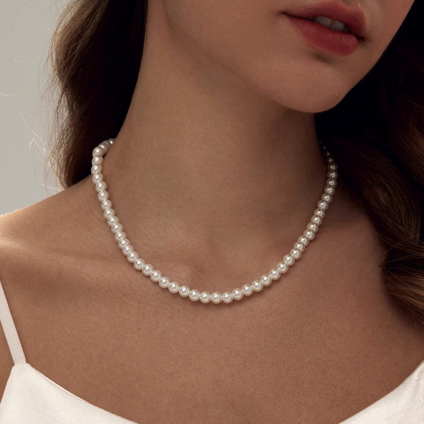 Zeffy Pearl Necklace for Women, 6MM Dainty Round Imitation Pearl Choker Necklace Wedding Delicate Jewelry for Women Simple Bridesmaid Jewelry Valentines Day Gifts