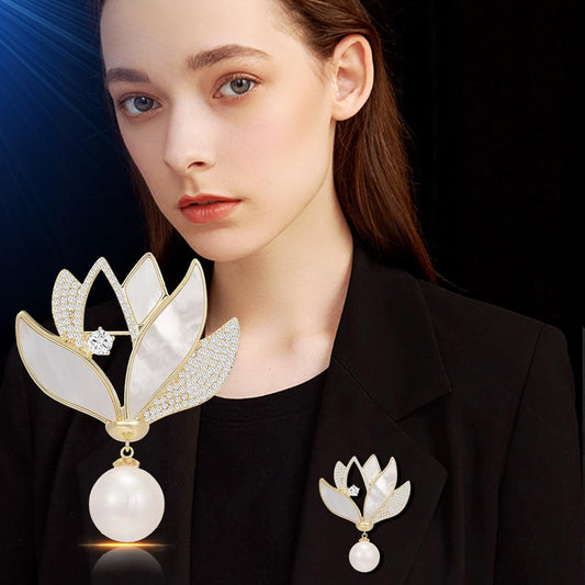 AILONMEI Brooches and Pins for Women Elegant Flower Pearl Brooches Costume Broches Jewelry Lady Christmas Pin for Women (GD-1912)