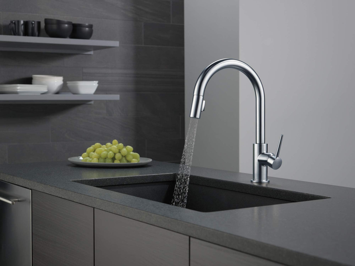 Delta Faucet Trinsic Brushed Nickel Kitchen Faucet, Kitchen Faucets with Pull Down Sprayer, Kitchen Sink Faucet, Faucet for Kitchen Sink with Magnetic Docking, Arctic Stainless 9159-ARLS-DST
