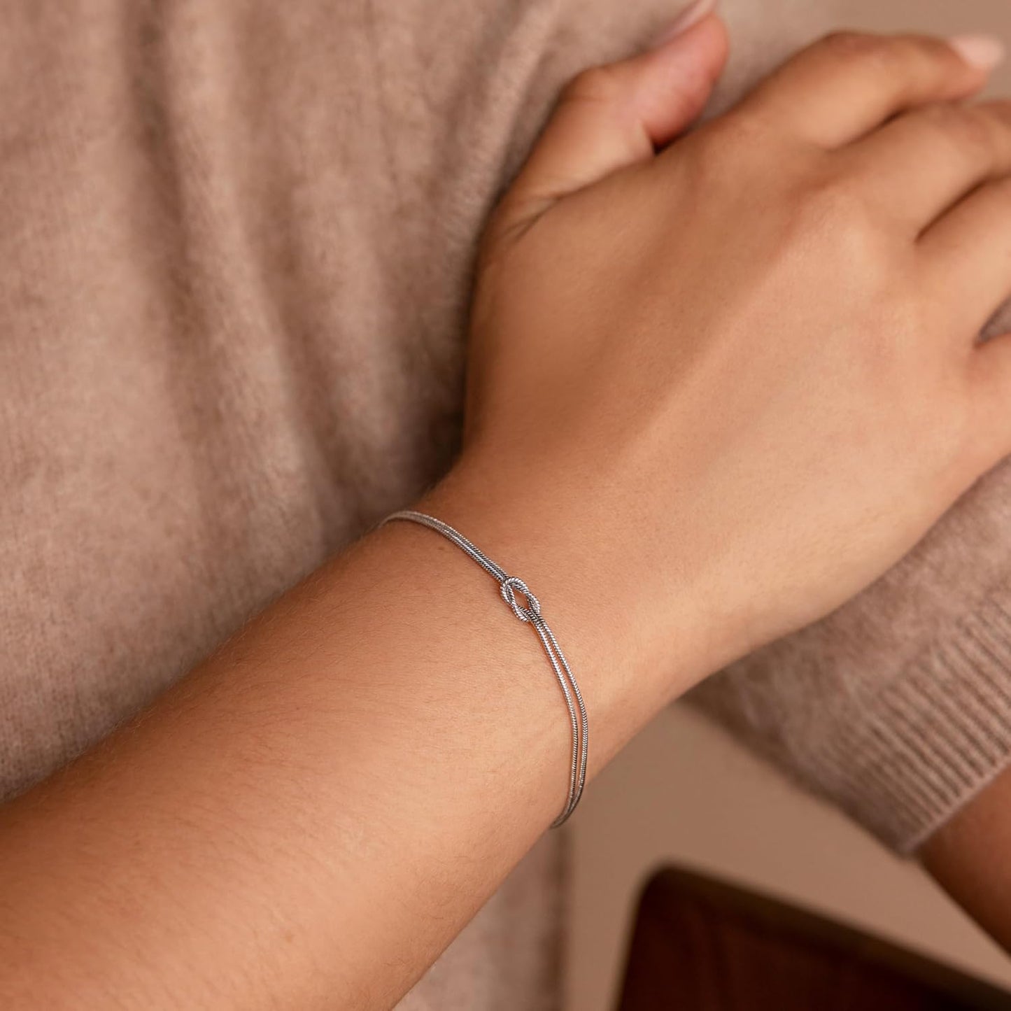 GRCLD Matching Bracelets for Couples Love Knot Bracelet Pinky Promise Soulmate Relationship Friendship Bracelets Forever Infinity Jewelry Gifts for Women Teen Her Him (MOM-S)
