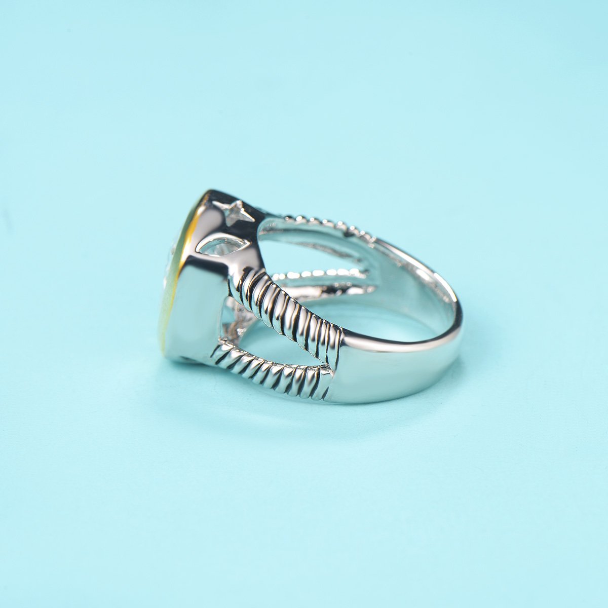 UNY JEWEL Twisted Cable Wire Two Tone Cusion Cut CZ Statement Ring Designer Inspired Fashion Love Antique Women Jewelry Gift (Peridot, 7)