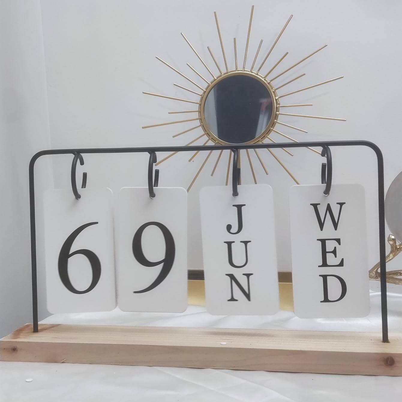 Wooden Perpetual Calendar for Desk, Metal Wood Month Date Display for Teachers, Students, Classroom, Rustic Farmhouse Office Decor, Desk Accessories (black)
