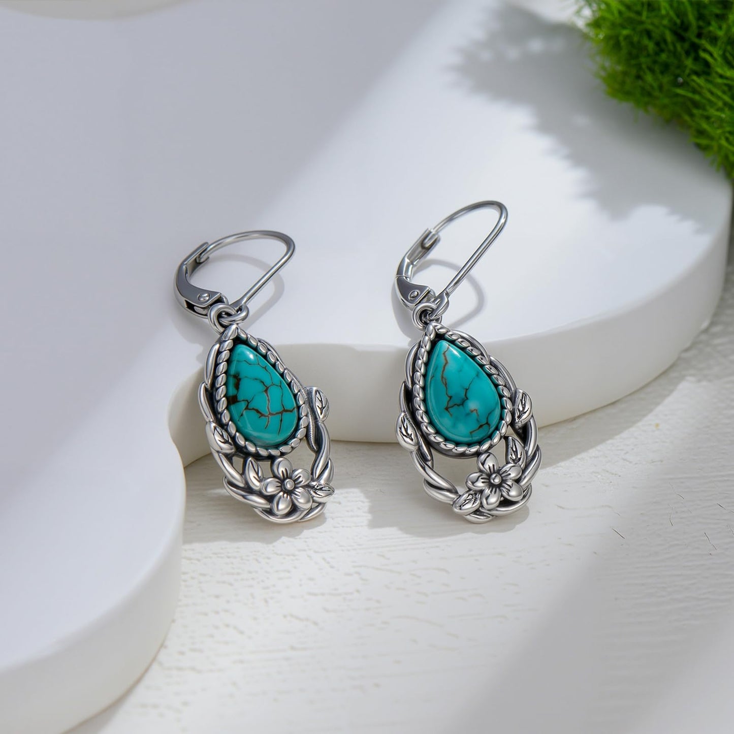 Eetaitai Natural Turquoise Flower Earrings for Women 925 Sterling Silver Teardrop Leverback Dangle Earrings Western Vintage Boho Jewelry Mothers Day Gifts for Mom Wife Sister