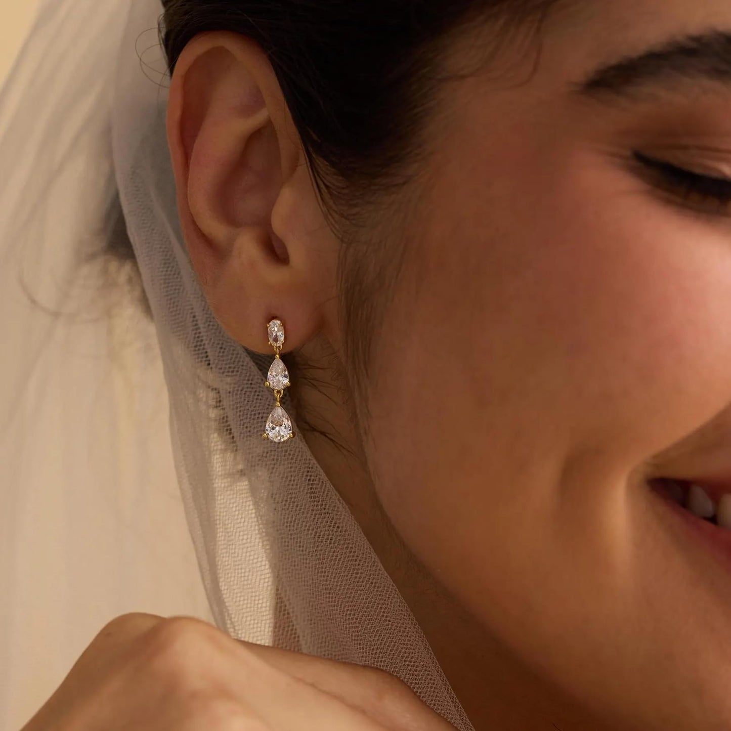 Punhem Dangle Earrings for Women, 14K Gold Plated Elegant Wedding Bride's Long Cubic Zirconia Drop Earrings, Sterling Silver Hypoallergenic Bridesmaid Trendy Dainty Simple Sparkling Wedding Jewelry