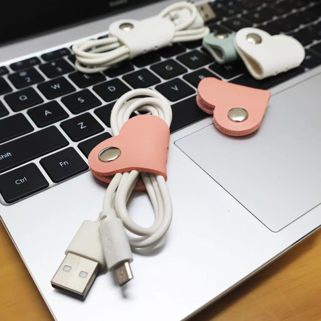Heart Cord Organizer Earbud Holder Earphones Headphones Cable Winder Earbud Organizer, 3PCS PU Leather Cable Organizer Gifts for Men Women lover, Matcha Green/Pink/White