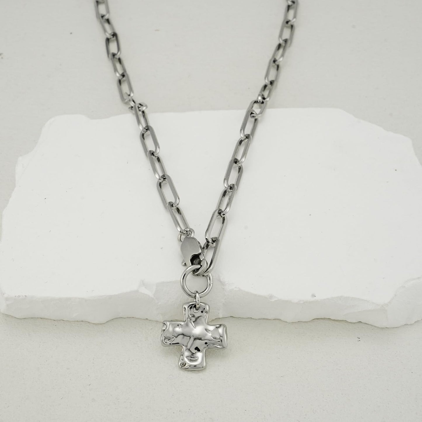 Bheop Chunky Cross Necklace for Women Trendy Silver Statement Cross Pendant Charm Necklace Waterproof Big Paperclip Faith Chain Costume Christian Religious Jewelry Gift Non Tarnish